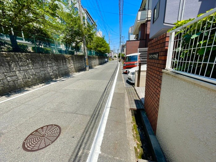 物件外観写真6　(周辺環境)