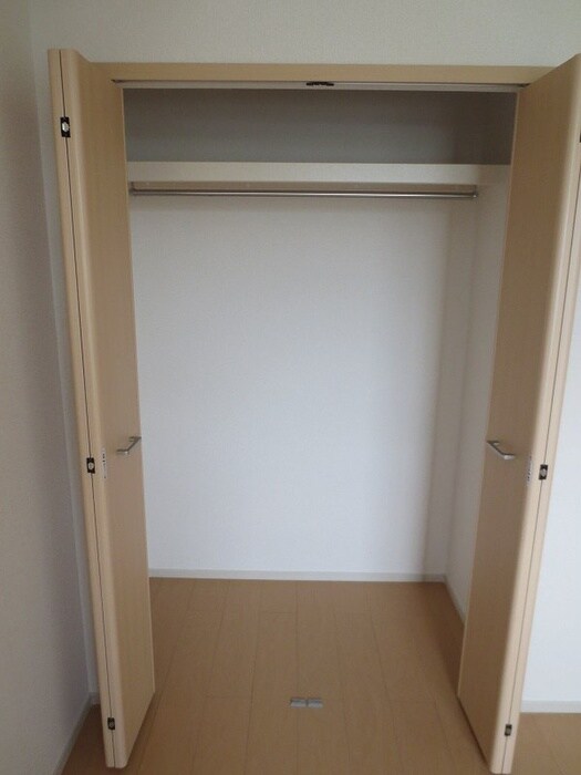 物件内観写真10　(収納)