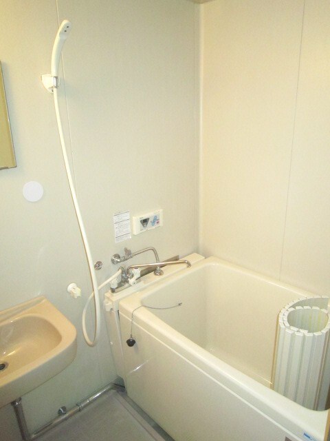 物件内観写真9　(バス／シャワールーム等)