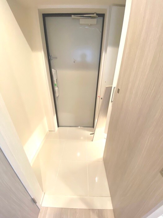 物件内観写真17　(玄関)