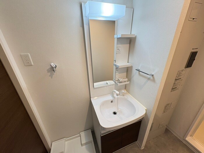 物件内観写真11　(洗面)