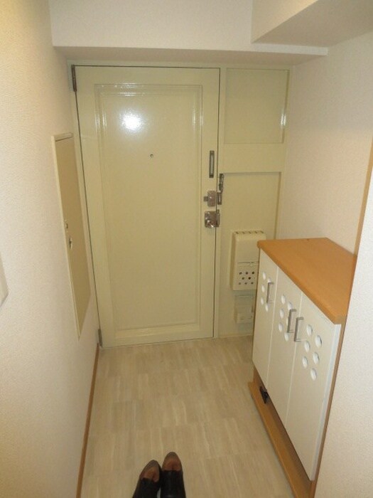 物件内観写真7　(玄関)
