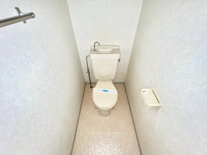 物件内観写真11　(トイレ)