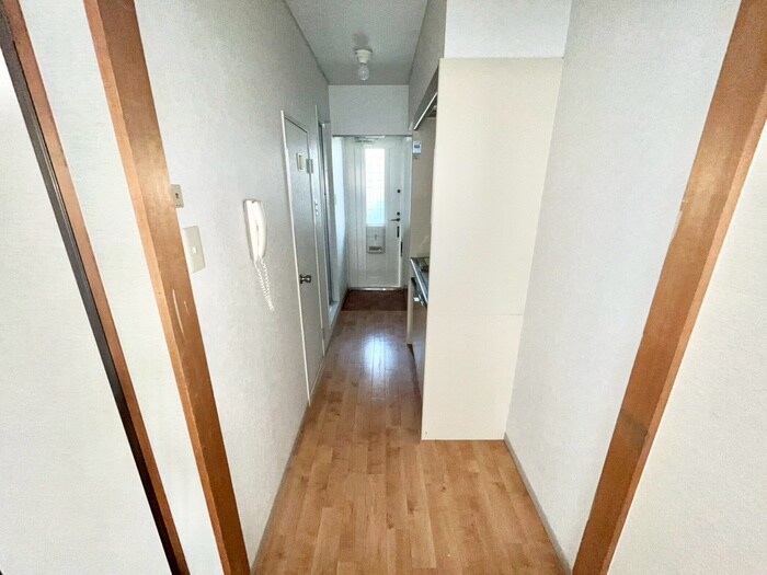 物件内観写真20　(廊下)