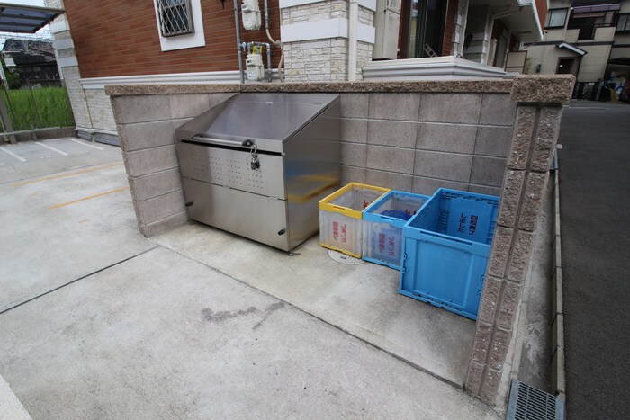 物件外観写真4　(建物設備)