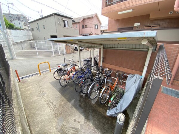 駐輪場