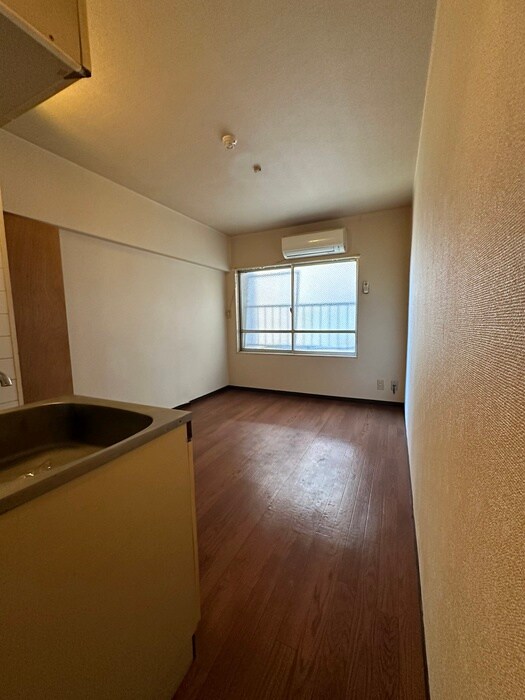 物件内観写真5　(居室)