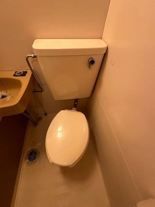 物件内観写真8　(トイレ)