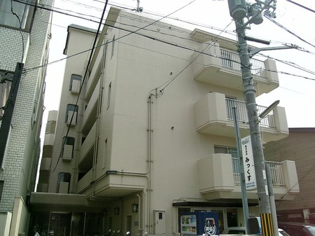 メゾンカミゴリョー外観写真