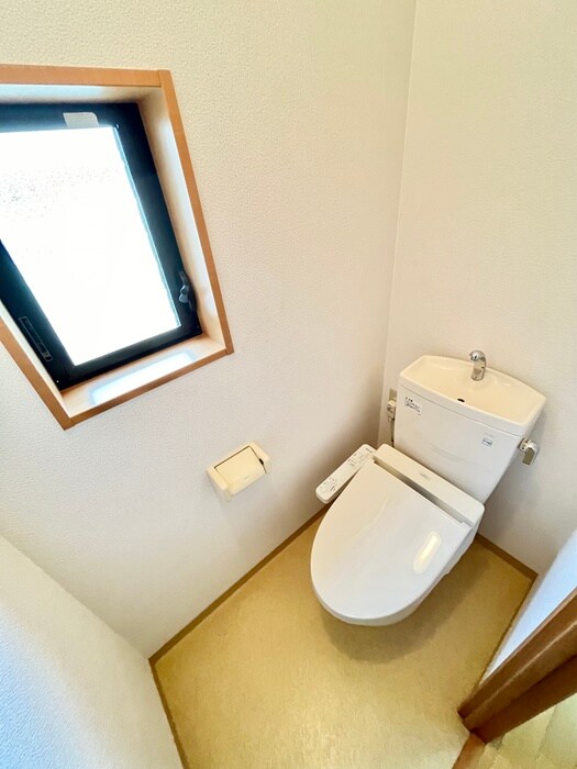 物件内観写真11　(トイレ)