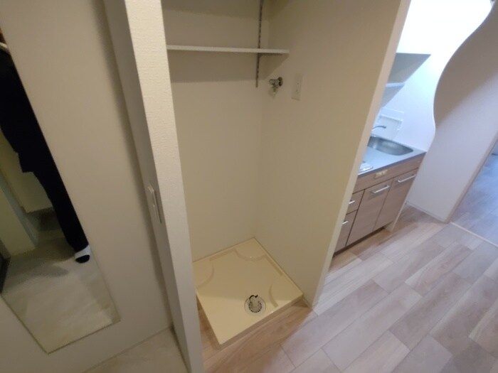 物件内観写真13　(洗濯機置場)