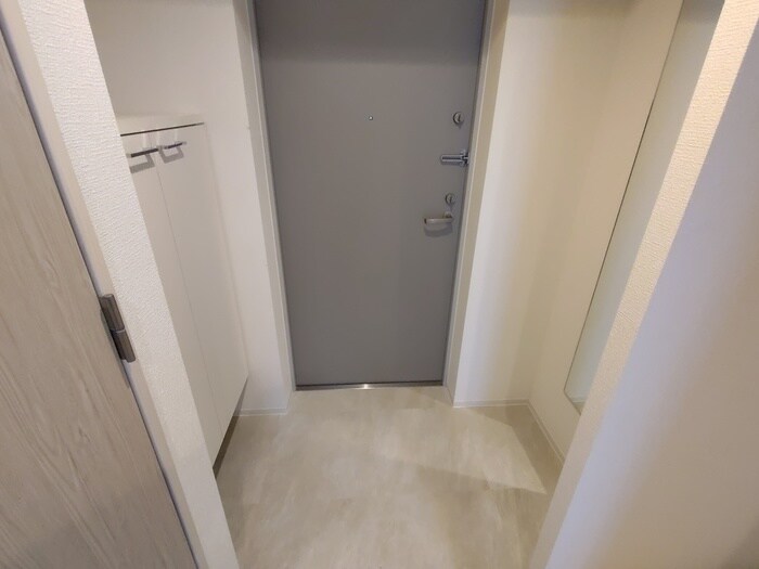 物件内観写真15　(玄関)