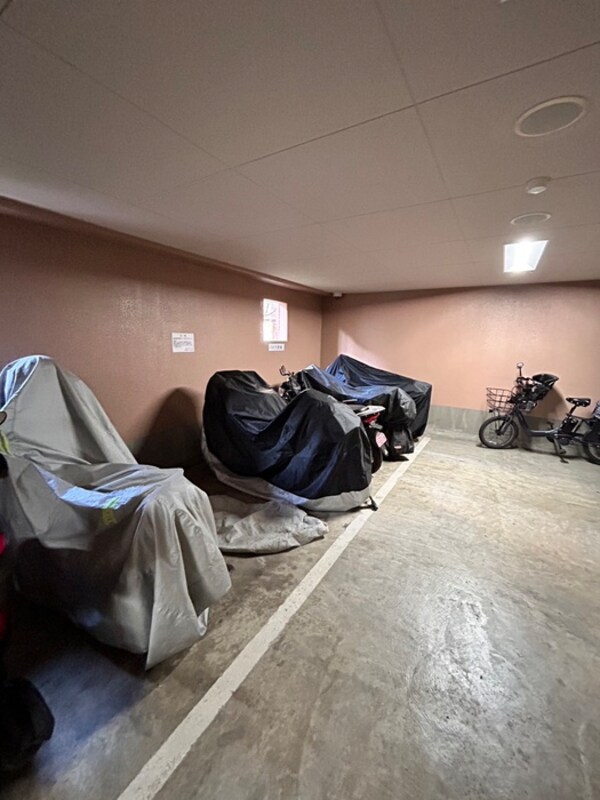 バイク置き場