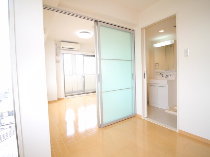 物件内観写真9　(居室)