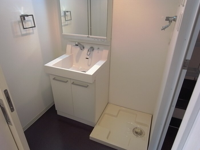 物件内観写真13　(洗面)