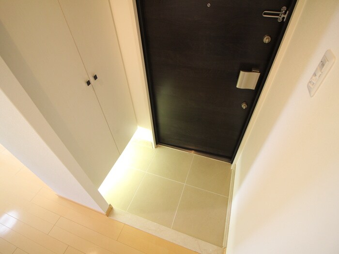 物件内観写真20　(玄関)