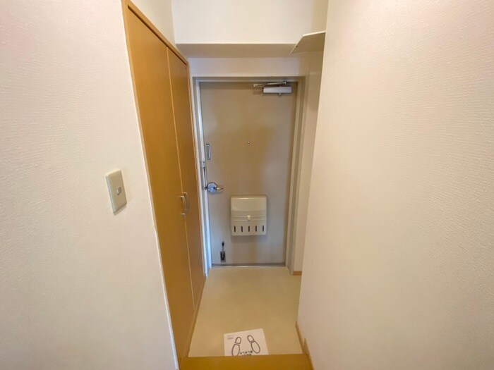 物件内観写真17　(玄関)