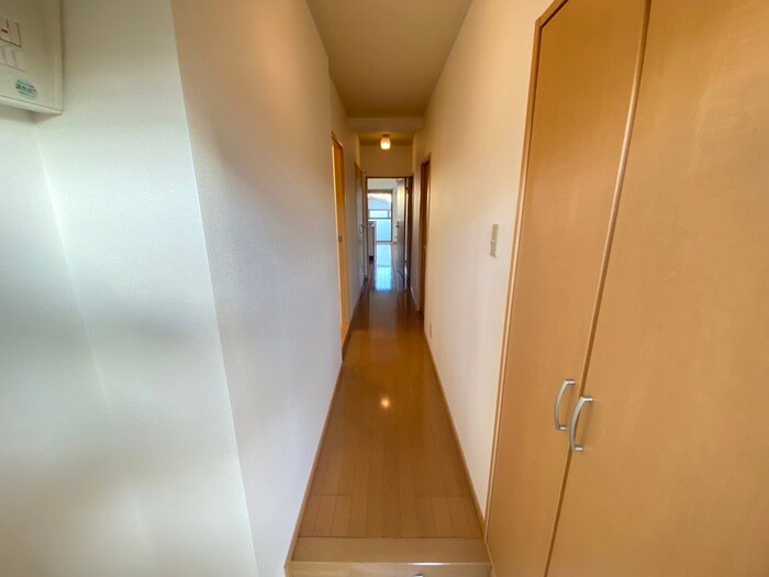 物件内観写真18　(廊下)