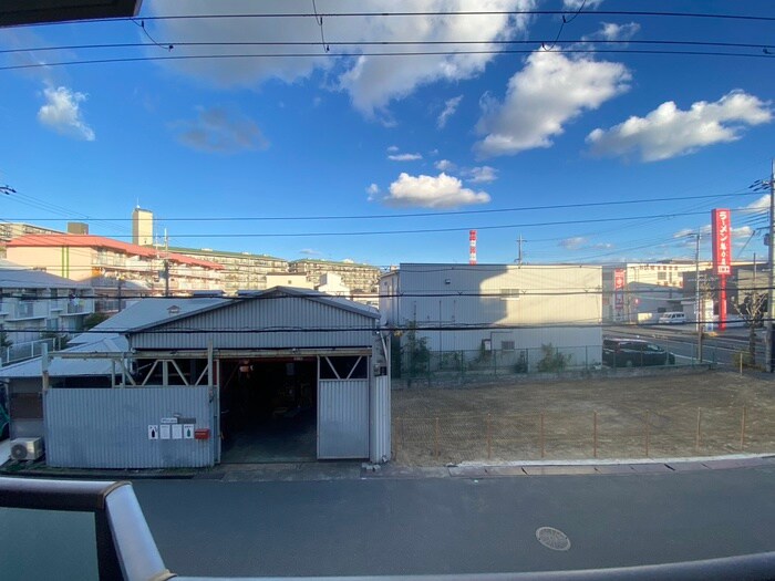 物件内観写真22　(室内からの展望)