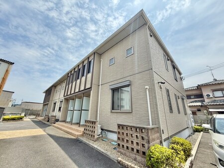 シャーメゾン久御山田井外観写真