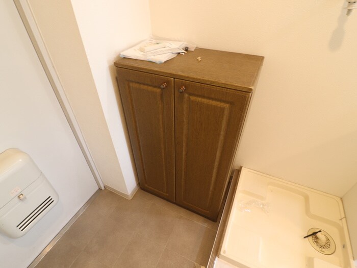 物件内観写真15　(靴箱)