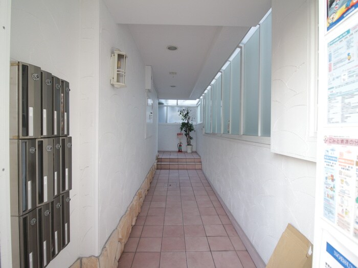 物件外観写真6　(建物設備)