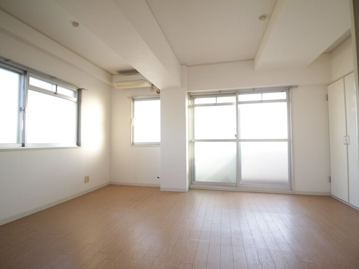 物件内観写真10　(居室)