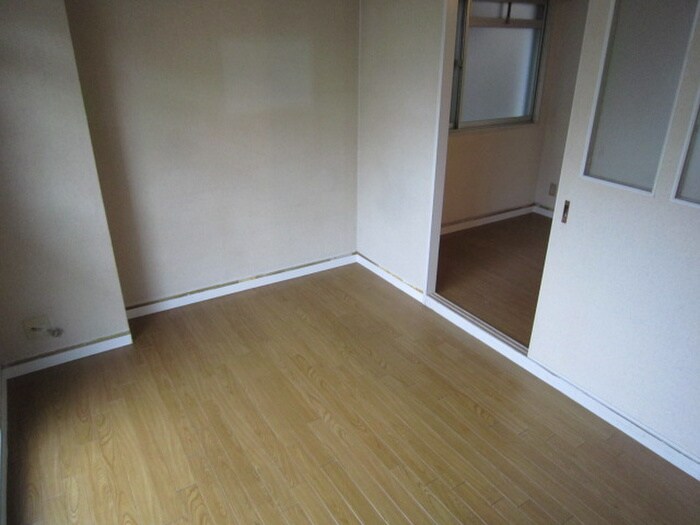 物件内観写真16　(居室)