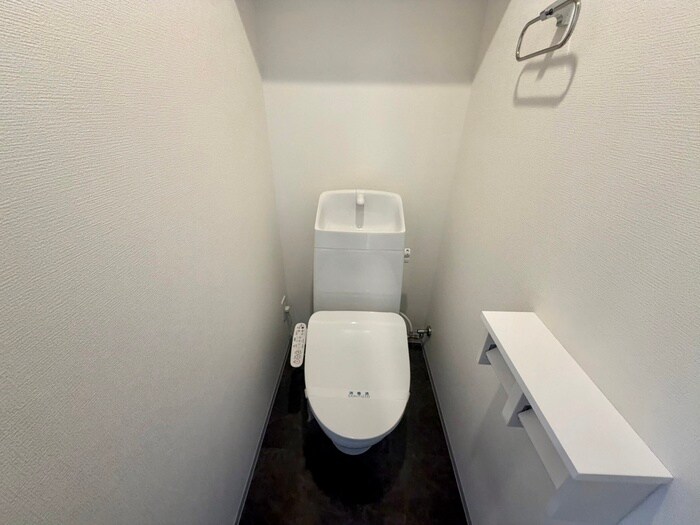 物件内観写真11　(トイレ)