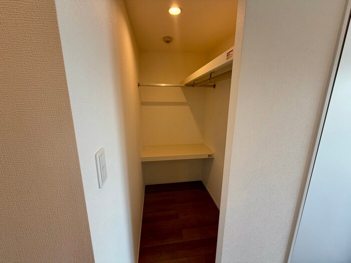 物件内観写真18　(収納)