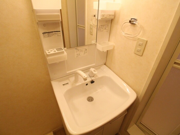 物件内観写真9　(洗面)