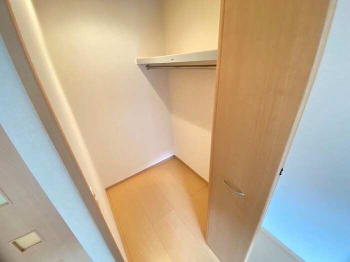 物件内観写真11　(収納)