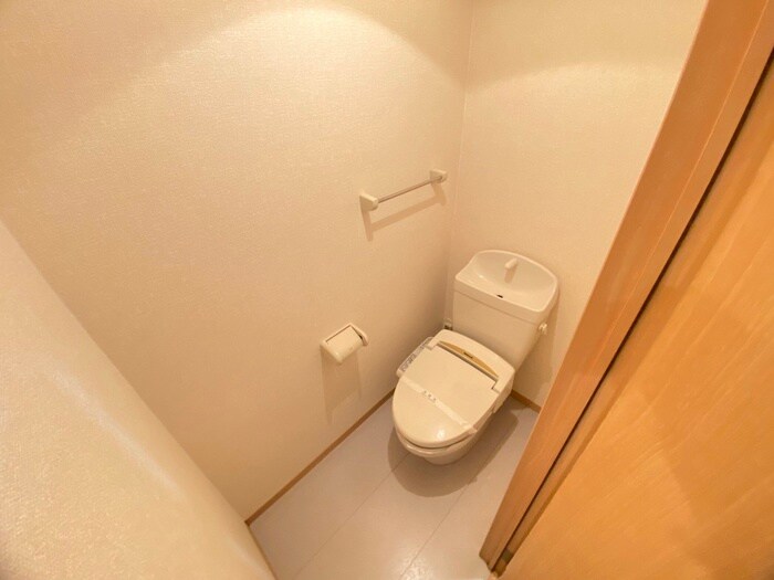 物件内観写真16　(トイレ)