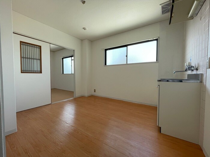 物件内観写真15　(廊下)