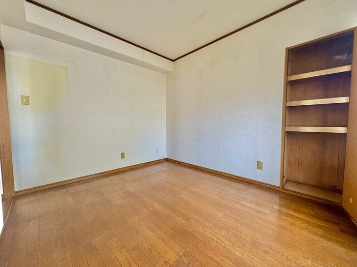 物件内観写真8　(居室)