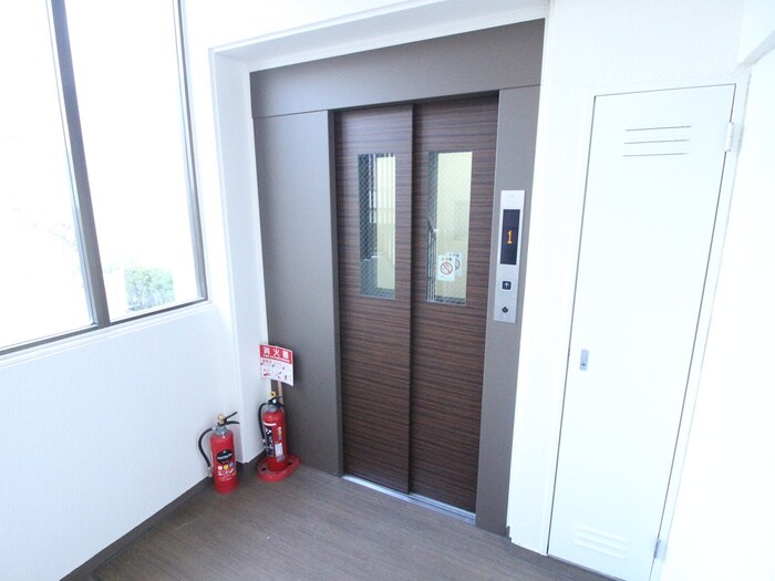 物件外観写真4　(建物設備)