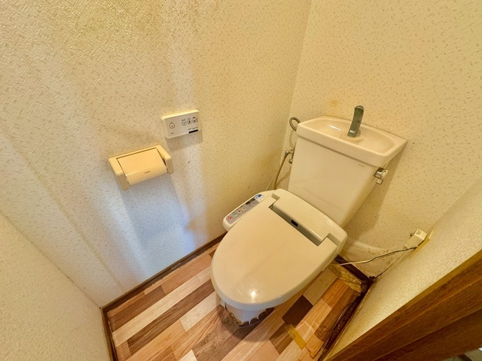 物件内観写真11　(トイレ)