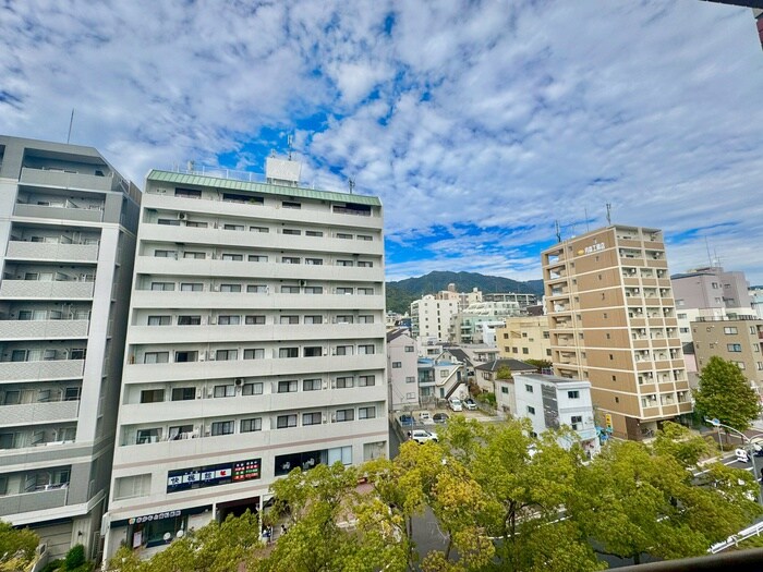 物件内観写真18　(室内からの展望)