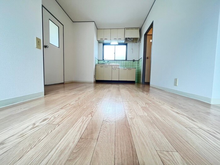 物件内観写真13　(居室)