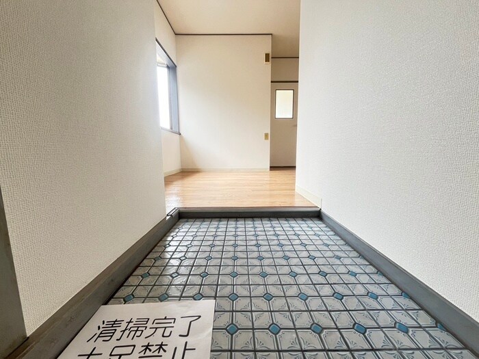 物件内観写真16　(廊下)