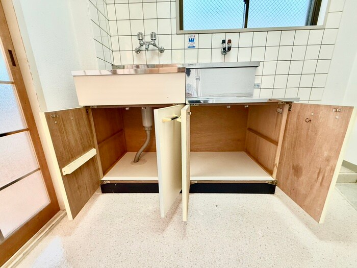 物件内観写真11　(収納)