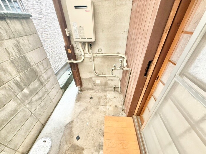 物件内観写真18　(洗濯機置場)