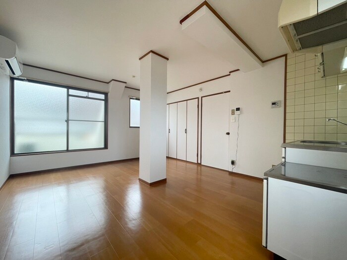 物件内観写真10　(居室)