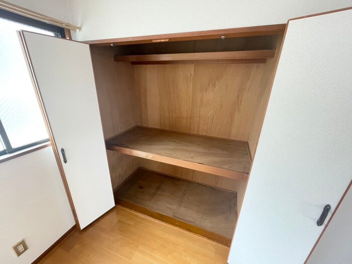 物件内観写真15　(収納)