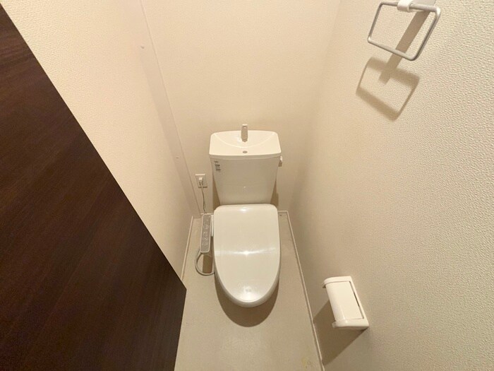 物件内観写真10　(トイレ)