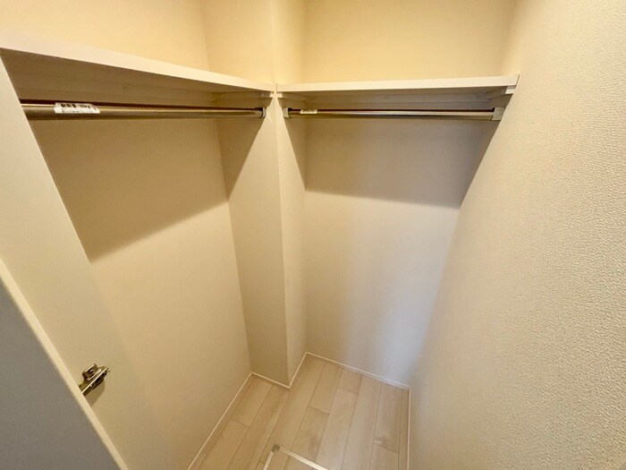 物件内観写真12　(収納)