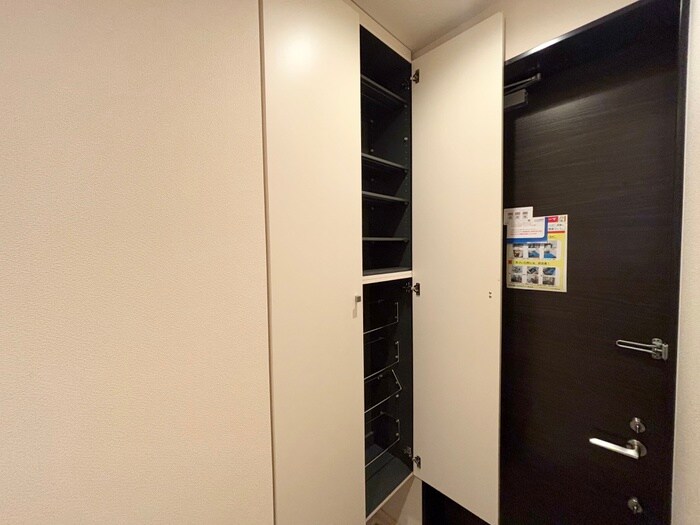 物件内観写真17　(靴箱)