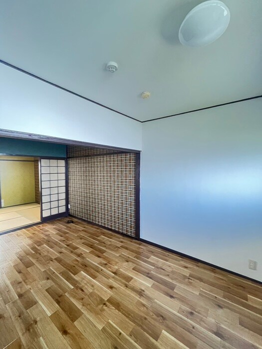 物件内観写真8　(居室)