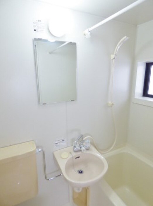 物件内観写真10　(洗面)