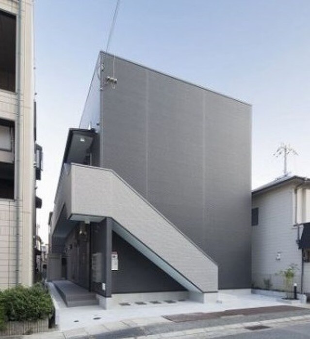 物件外観写真4　(駐車場)